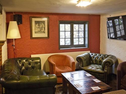 The May Garland Inn Hellingly Екстериор снимка