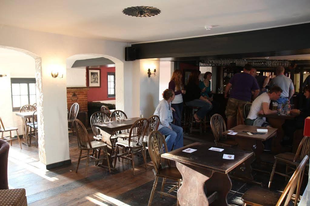 The May Garland Inn Hellingly Екстериор снимка