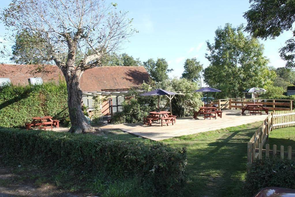 The May Garland Inn Hellingly Екстериор снимка